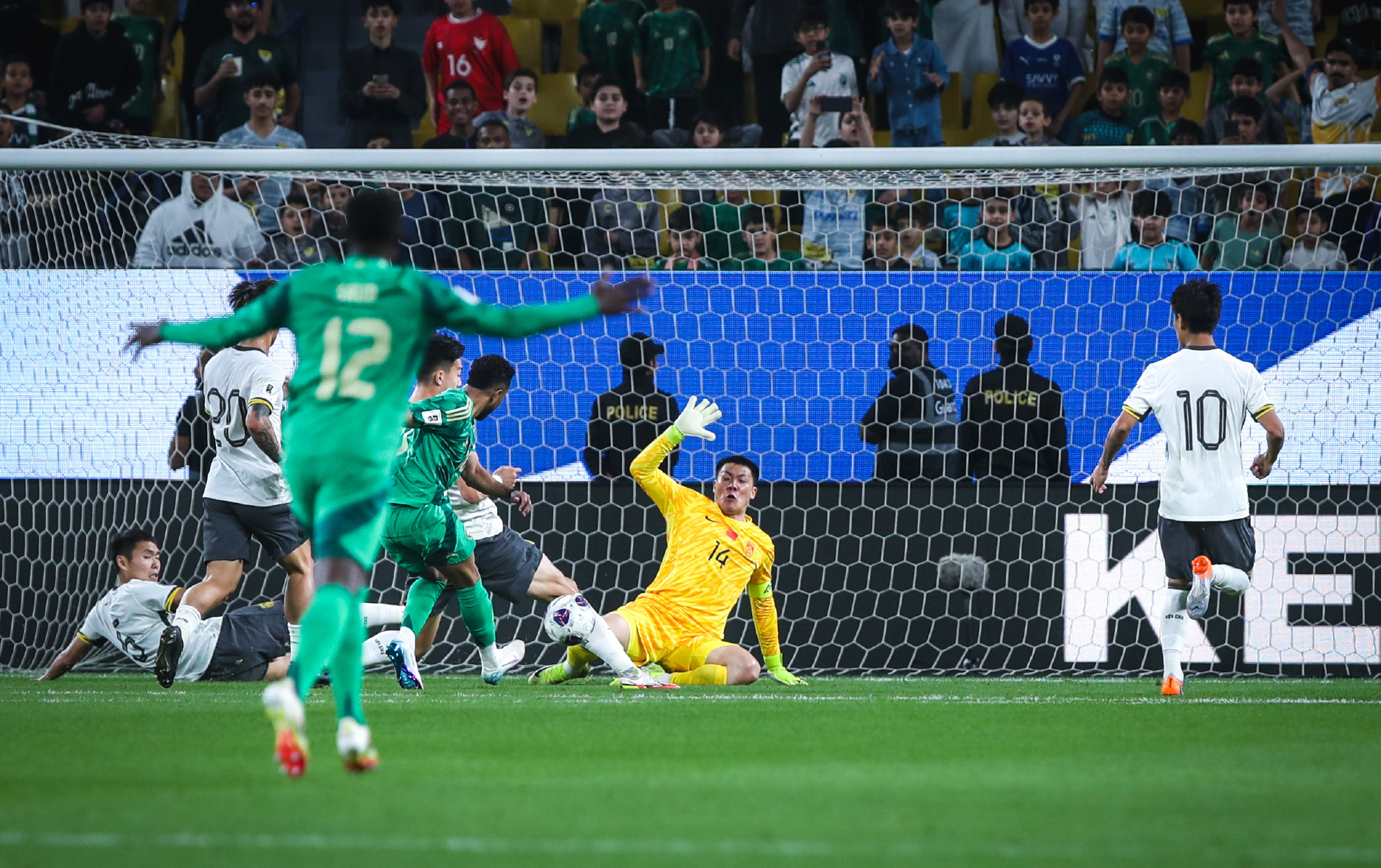 球员状态回升，展现出色表现让人惊叹