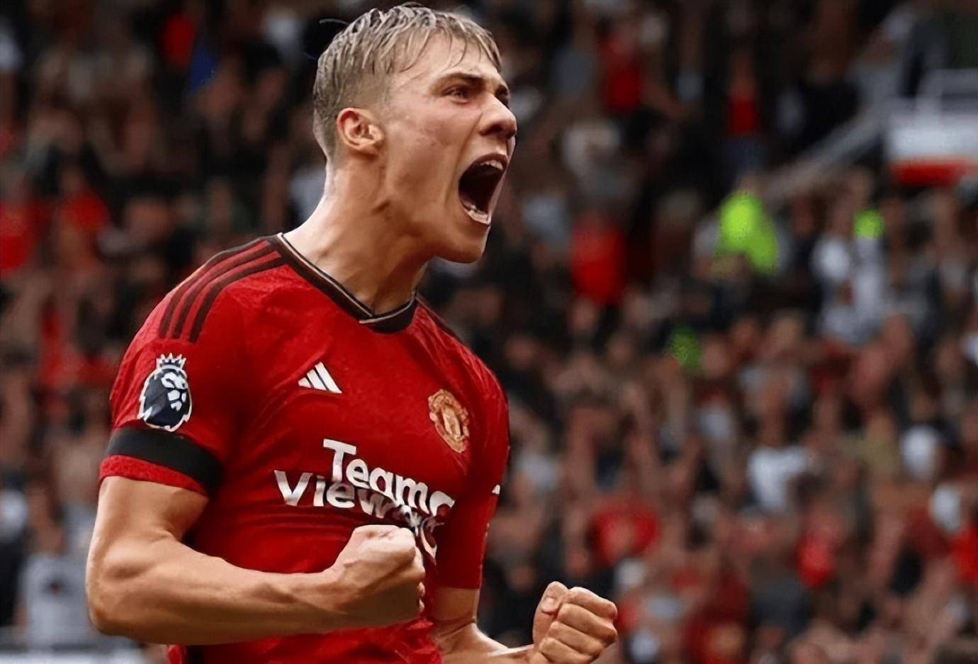 开云平台-边锋大秀个人能力射入精彩进球