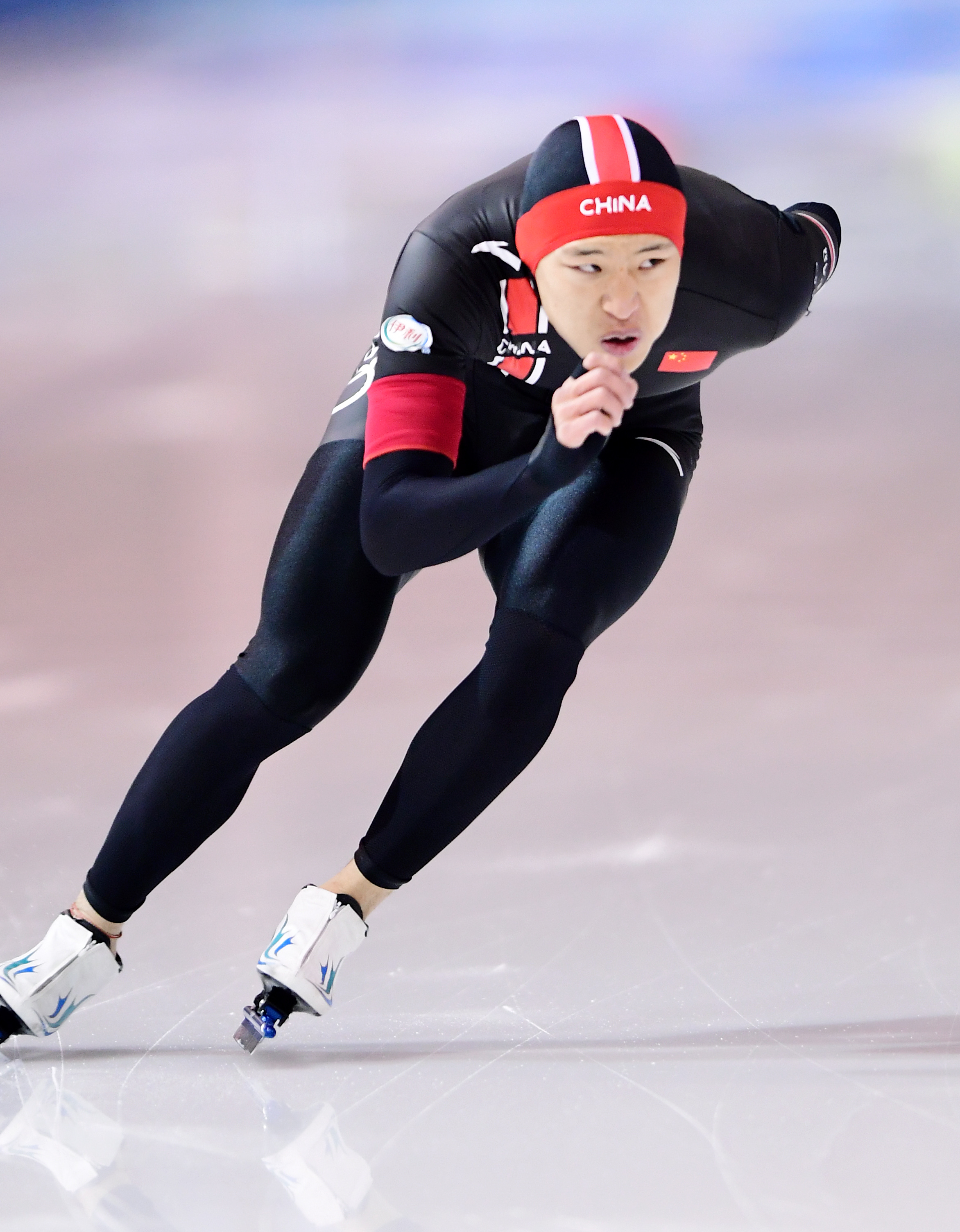 开云平台-阿根廷运动员在滑冰项目中获得卓越成绩