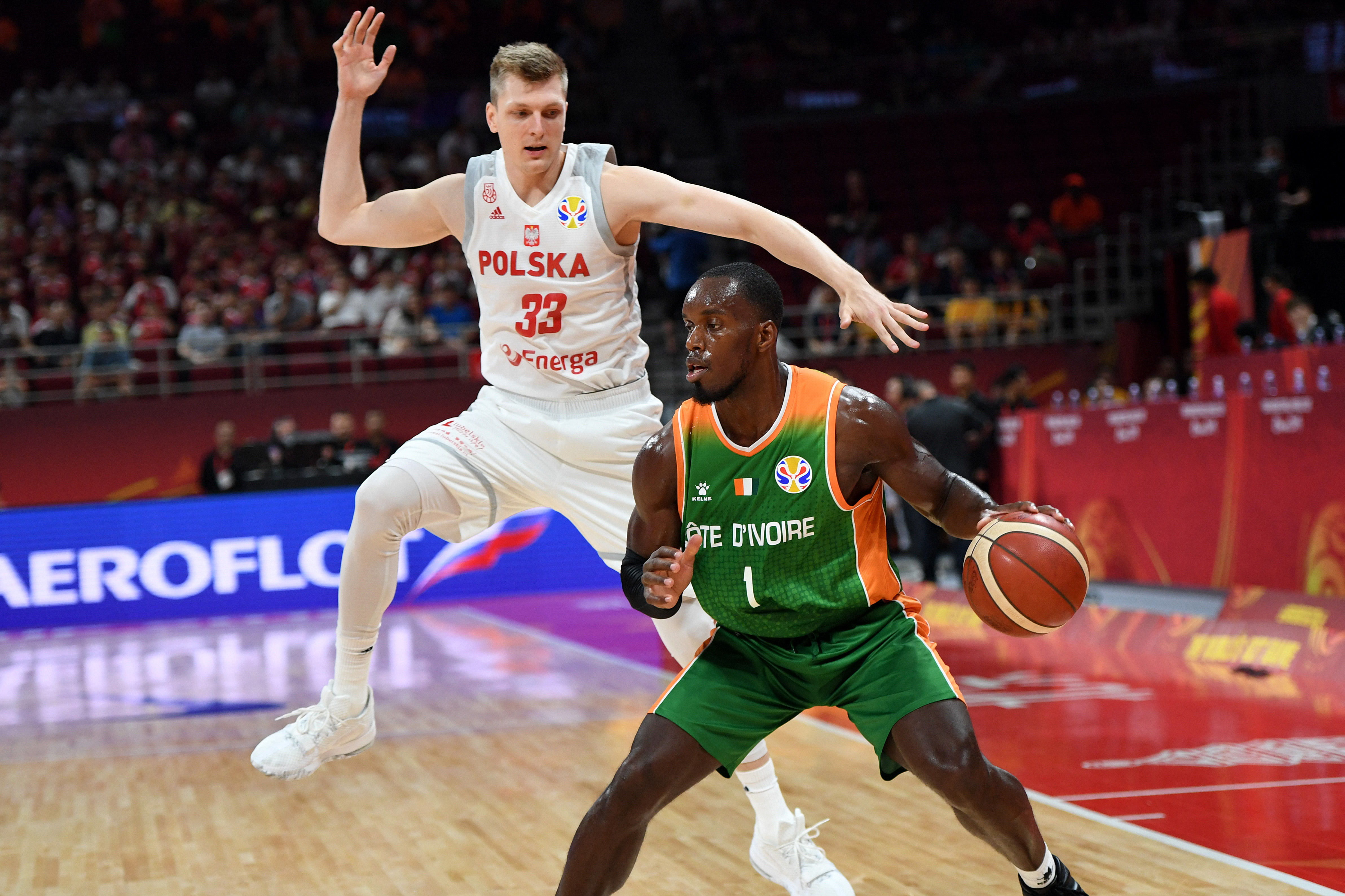 波兰队轻取日本队,波尔惊艳四座 波兰队轻取日本队,波尔惊艳四座