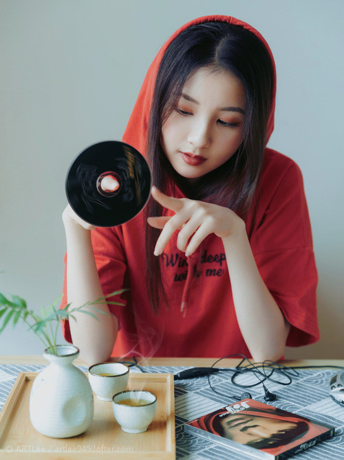 开云体育平台APP-当足球金童闯入篮球圣殿,哈弗茨如何在NBA斩落宿敌