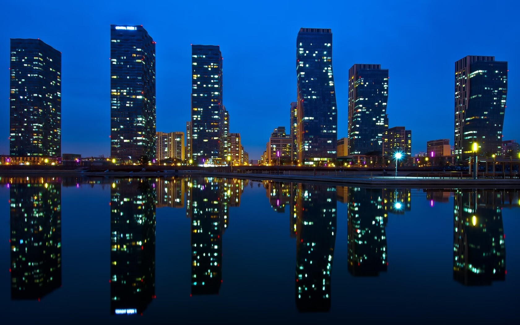 熔炉淬炼的黄金獠牙，当太阳的强压遇见莫兰特的关键法则