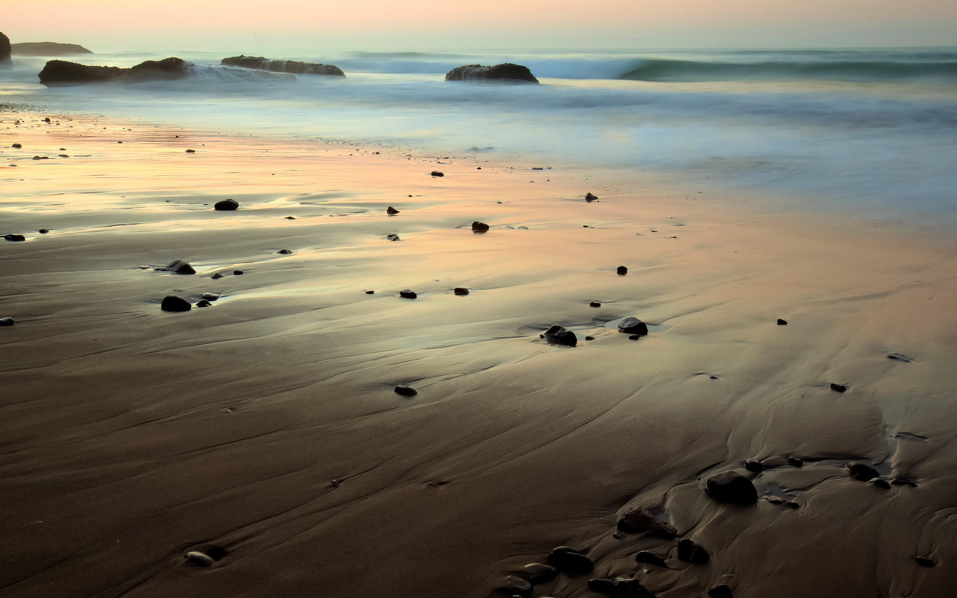 开云体育入口-欧冠淘汰赛之夜,双城记,当足球的月光照亮篮球的硬汉恩比德