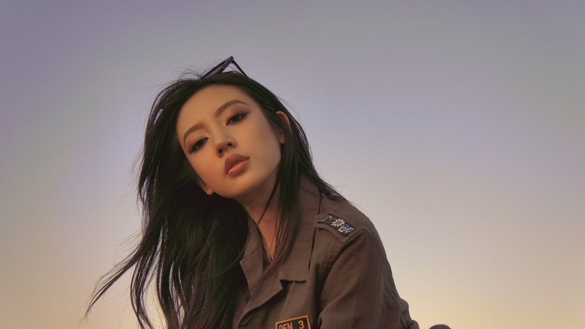 赛道与球场,当太阳在弯道超车勇士—一场唯一性的竞技风暴