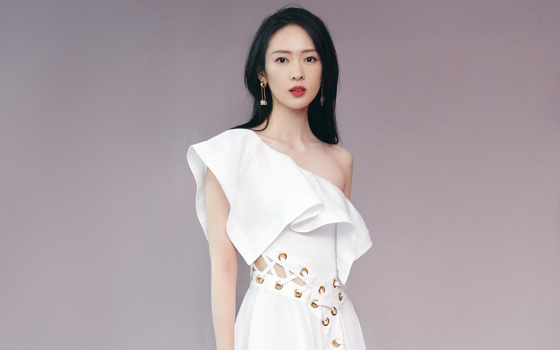 绿茵场登陆硬木，努涅斯在NBA季后赛之夜的足球奇迹